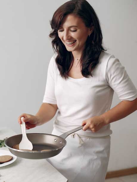 Banner-Mujer-Cocinando-Hogar-y-Cocina